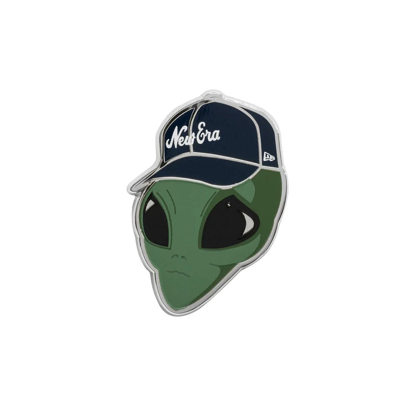 New Era Alien Black Pin Badge 'Silver'