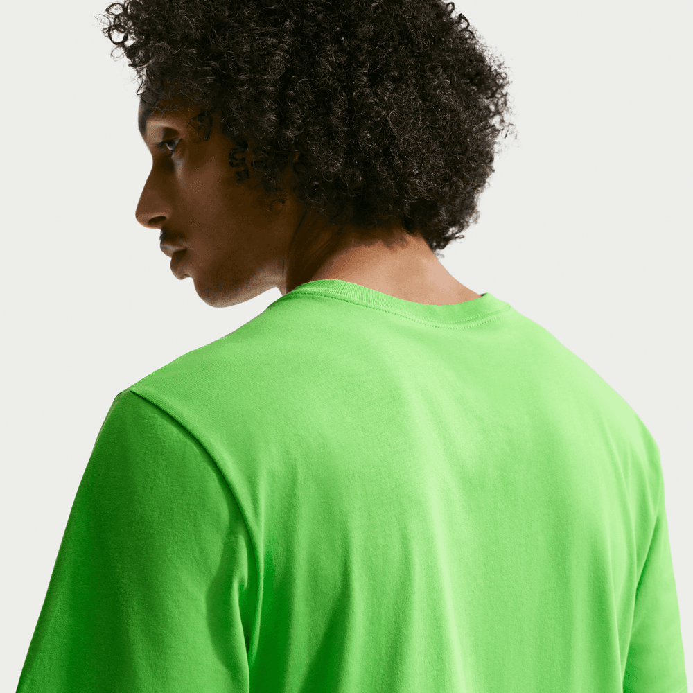 Nike Sportswear Club Men's T-Shirt 'Mean Green'