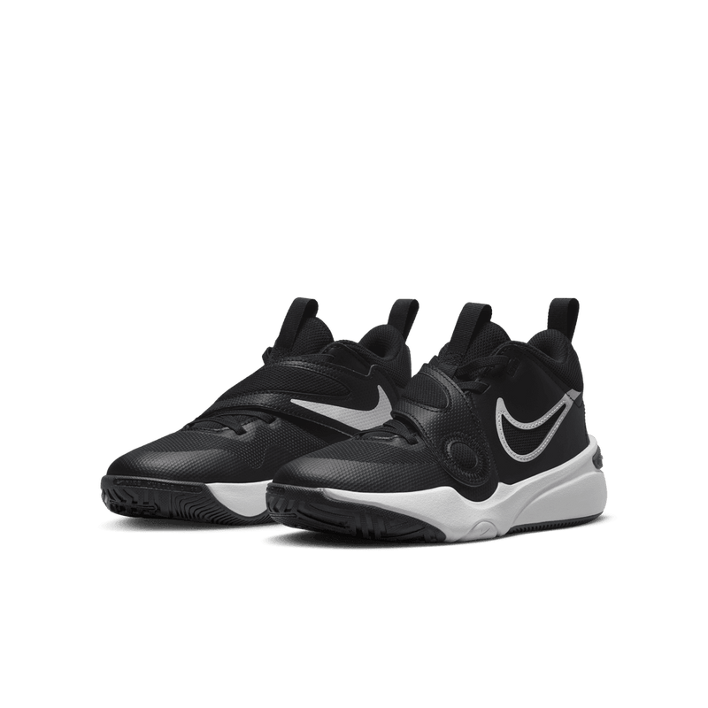 Nike Team Hustle D 11 Big Kids' Basketball Shoes (GS) 'Black/White'