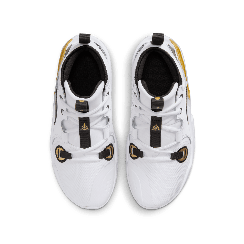 Nike Air Zoom Crossover 2 Big Kids' Basketball Shoes (GS) 'White/Gold/Black'