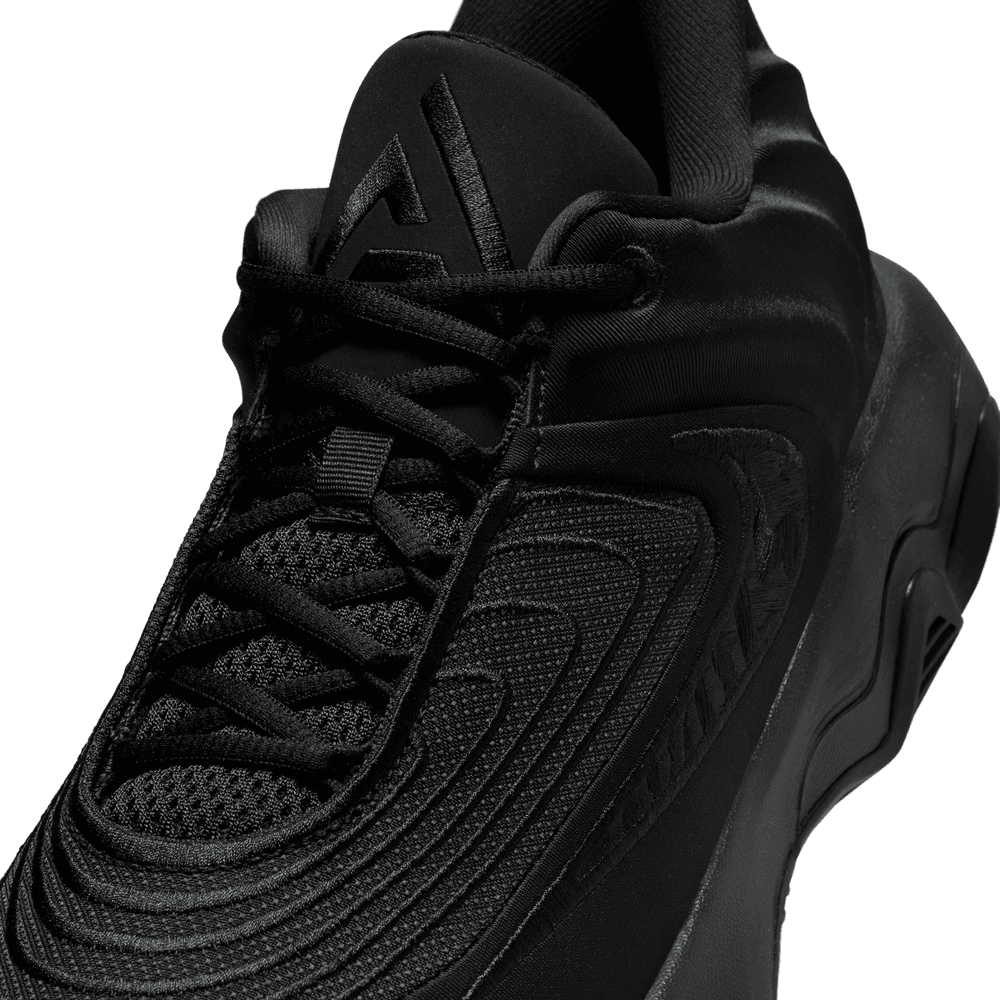 Nike Giannis Immortality 4 'Black/Black - referee shoe'