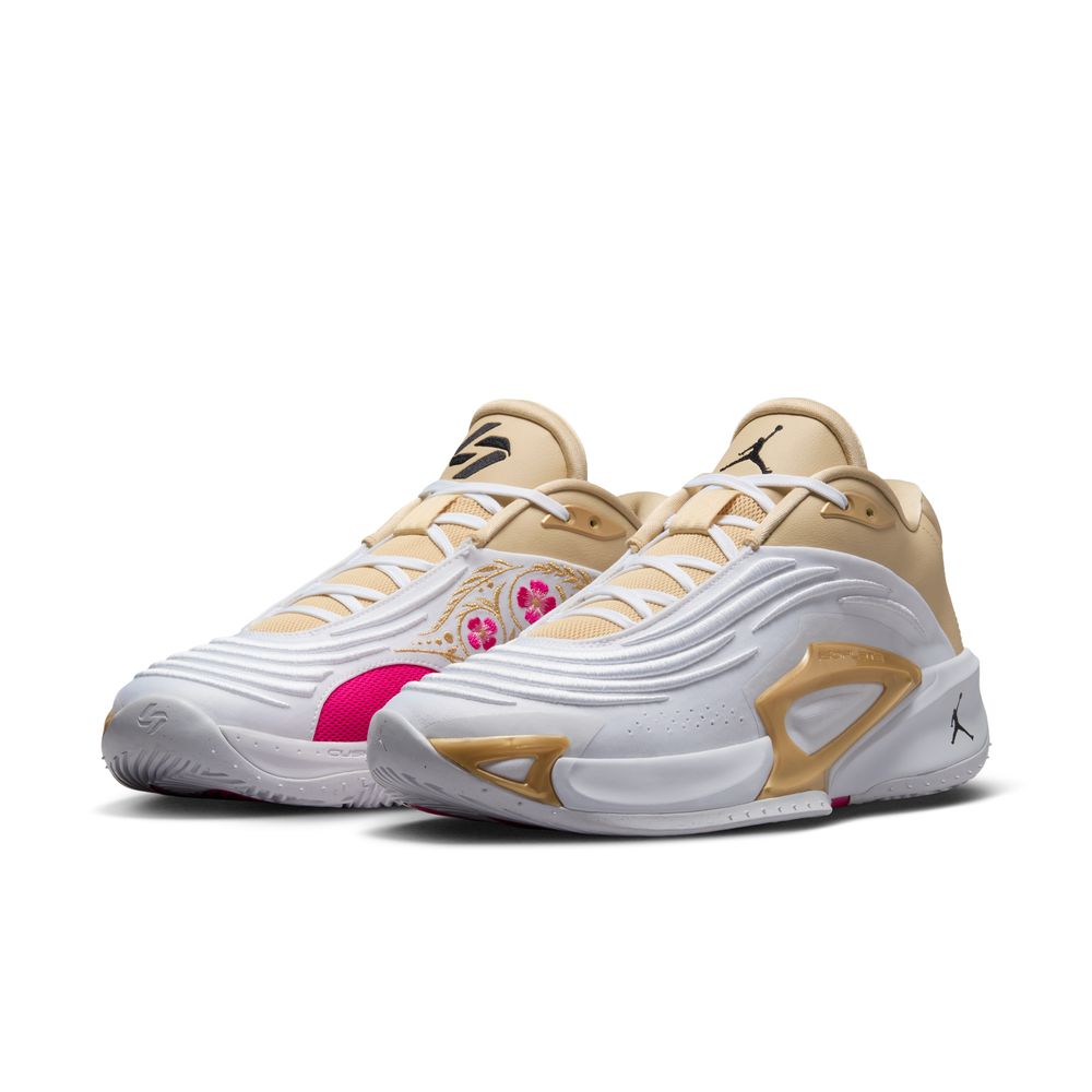 Luka Doncic Luka 3 SE "Matador" Basketball Shoes 'White/Gold'