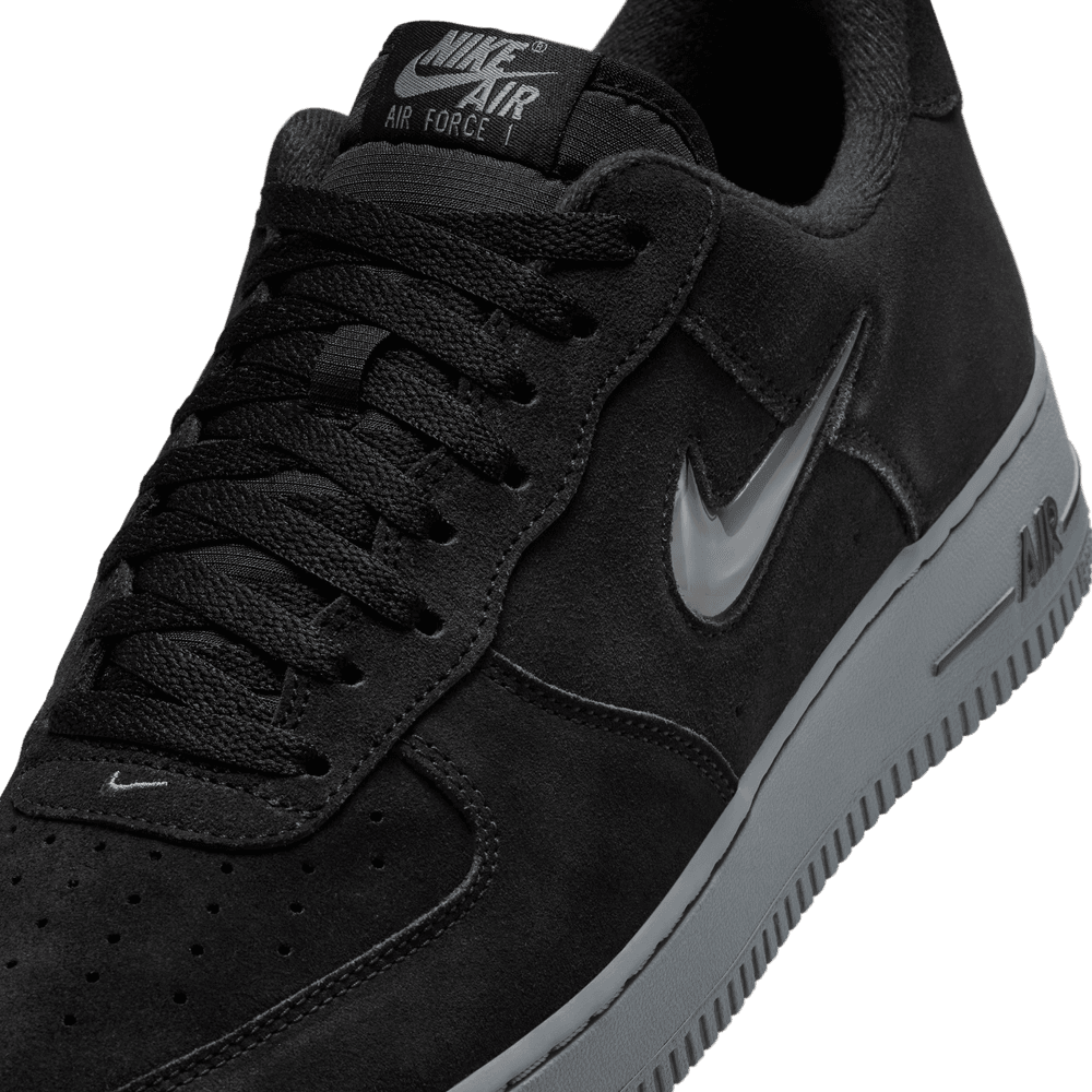 nike air force 1 lv8 adults