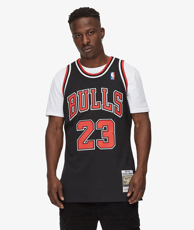 Mitchell & Ness Authentic Jersey Chicago Bulls Michael Jordan 'Black'